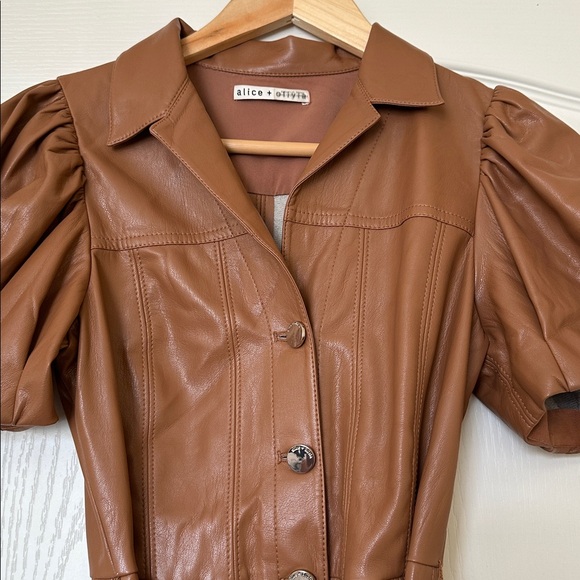 BNWOT Alice + Olivia Ofra Vegan Leather Belted Mini Dress Size 0 Camel - Picture 9 of 12